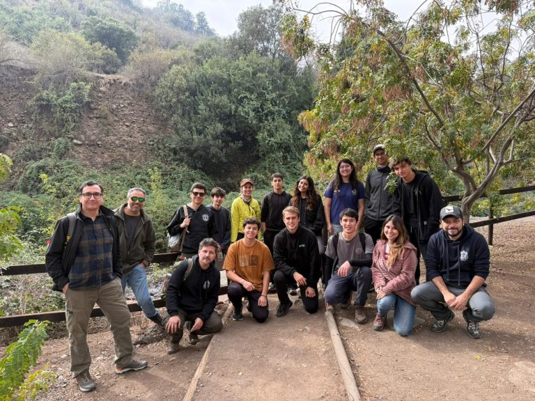 Estudiantes de Ingeniería UC participaron en enriquecedora salida a terreno al Parque Natural Aguas de Ramón