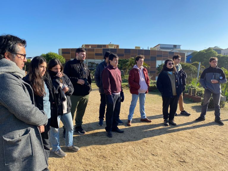 Visita a la Estación Costera de Investigaciones Marinas UC