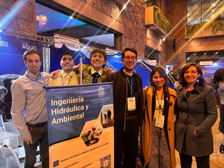 DIHA UC participa por primera vez en Expo Agua Santiago 2026 y fortalece vínculos con el sector hídrico
