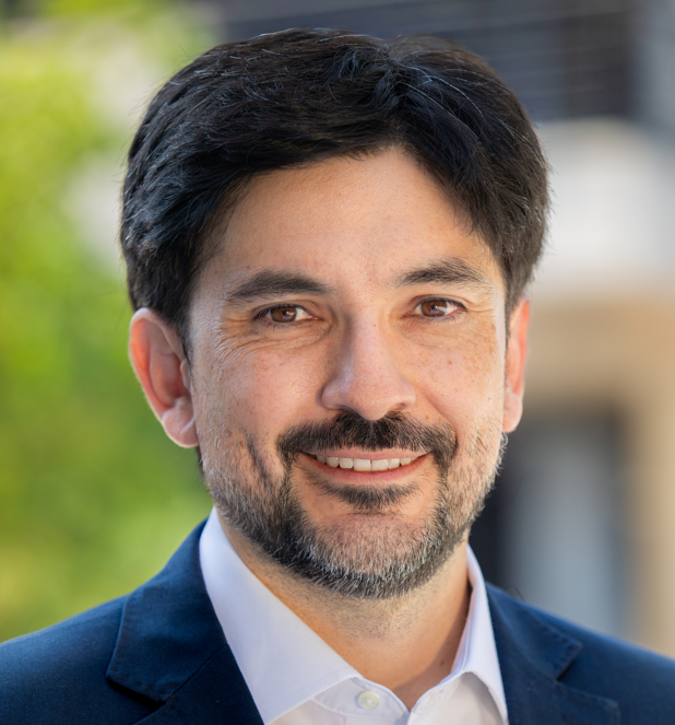 Tomás Reyes Torres, Escuela de Ingeniería UC