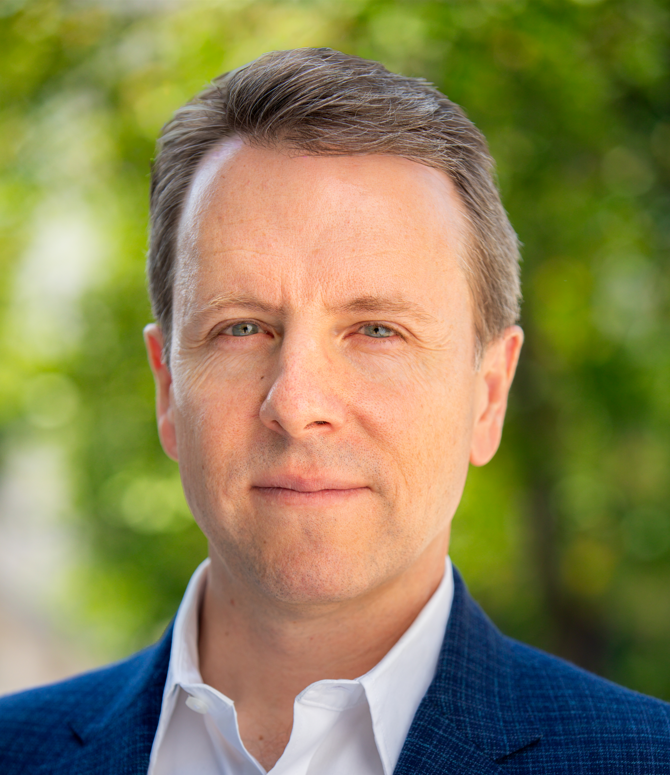 Michael Leatherbee Grant, Escuela de Ingeniería UC