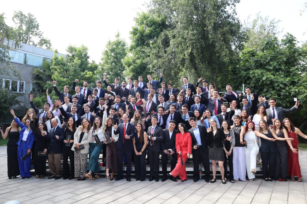 Nueva generación de ingenieros e ingenieras DIIS