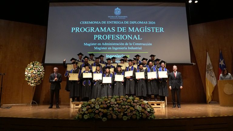 Magíster en Ingeniería Industrial UC gradúa a 26 nuevos profesionales