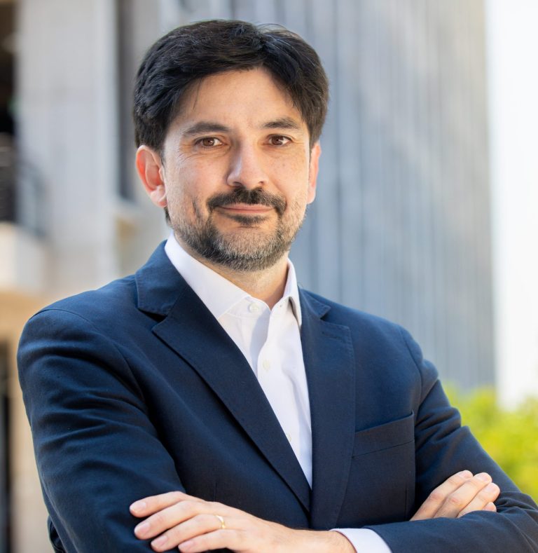 Tomás Reyes asume un nuevo período al frente del DIIS