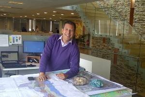 Dr. Carlos Marquardt, difunde temas de su expertise al Medio Industrial Minero.