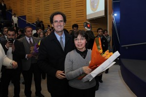 La Universidad premió trayectoria de funcionarios UC.