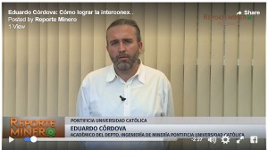 Profesor Eduardo Córdova en prensa.