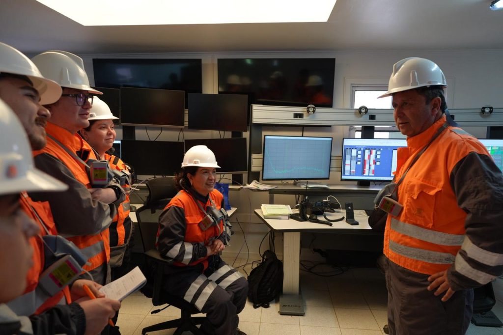 Minería UC visita División Gabriela Mistral de Codelco Minería UC visita División Gabriela Mistral de Codelco
