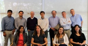 Equipo de la Dirección de Pregrado de la Escuela de Ingeniería UC junto a profesores de la escuela francesa de ingenieros École Polytechnique.