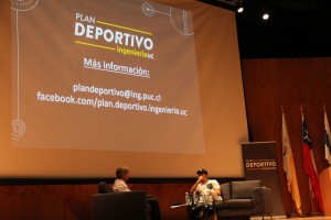 Harold Mayne-Nicholls, coordinador del Plan Deportivo Ingeniería UC, entrevistando a Nicolás Massú.