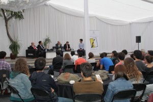 Alumnos, funcionarios y académicos participaron del evento.