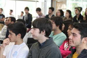 Alrededor de 60 estudiantes de la Escuela participaron de la actividad para conocer más del programa.
