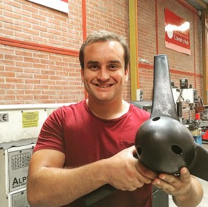 El ingeniero y magíster en Ciencias de la Ingeniería UC, Emilio de la Jara (en la foto) fue escogido entre los jóvenes