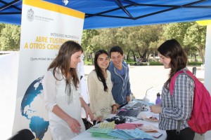 Ingeniería UC participó de la feria con un stand informativo.