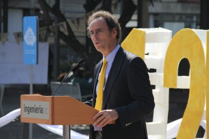 El decano de Ingeniería UC, Juan Carlos de la Llera, se mostró sorprendido por la alta convocatoria del Encuentro Interno 2017.