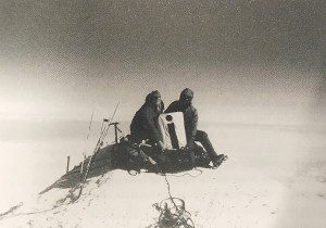 El primer ascenso chileno y sudamericano al monte Everest.