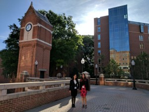 Daniela Valenzuela y Amanda Céspedes fueron seleccionadas dentro de los "100 Líderes del Mañana".