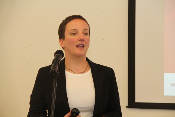 Experta en educación de la ingeniería visita la Escuela Ingeniería UC