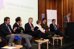 Mesa de discusión de decanos (The Clover 2030)