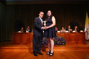 Ángela Parra - Premio Espíritu UC