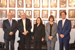 Carlos Mercado, Aldo Cipriano, Ximena Vargas, Rosita Devés y Juan Carlos de la Llera.